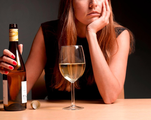 Анонимное лечение женского алкоголизма в Балаково